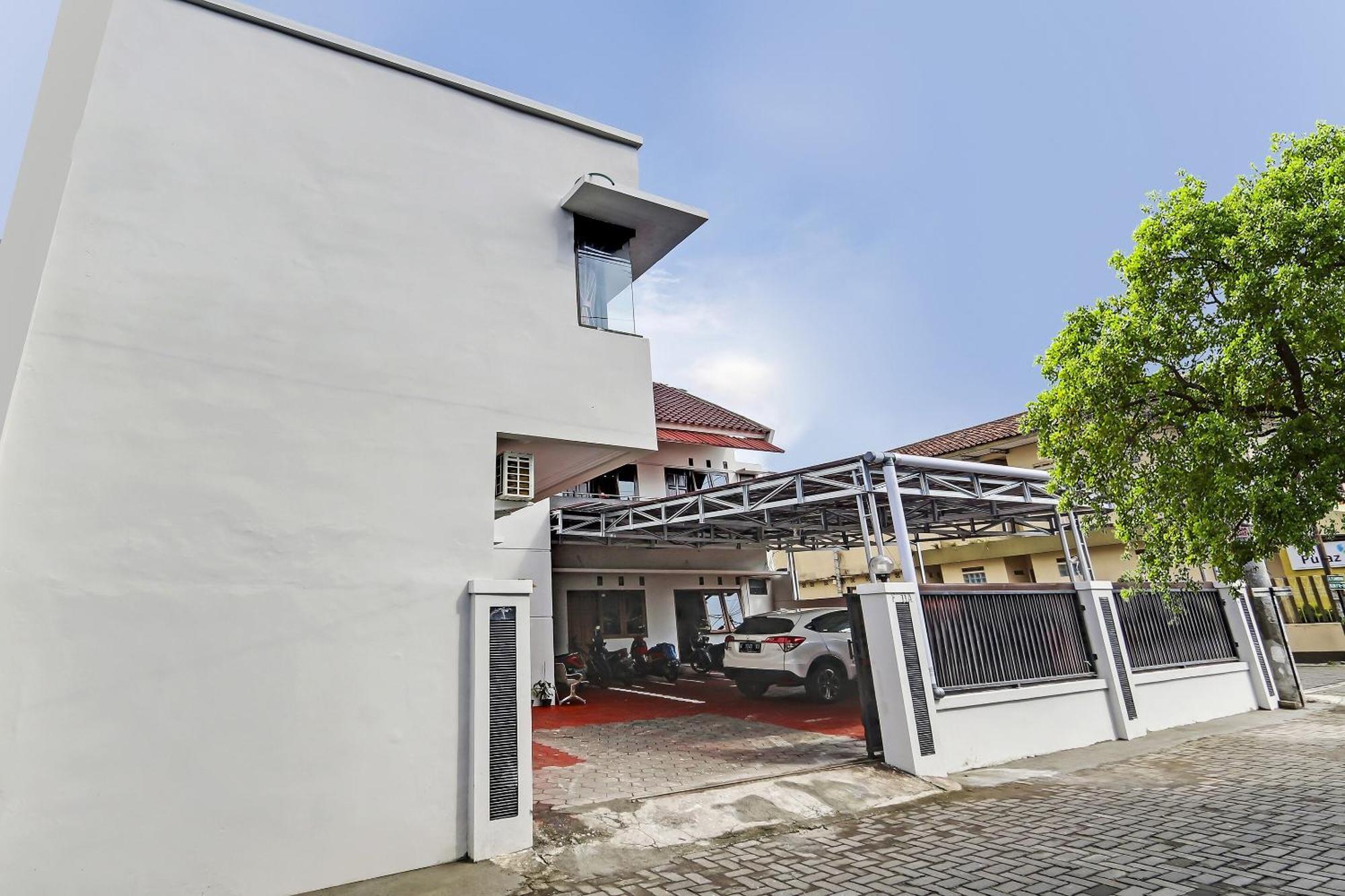 Oyo 91082 Nathania Exclusive Sleman  Εξωτερικό φωτογραφία